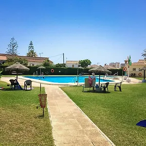Apartamento Holidays2torremolinos De 3 Con Terraza Y Piscina Comunitaria, Torremolinos